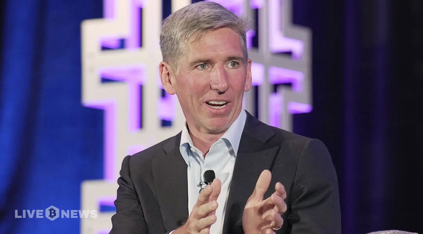 Bitwise CEO Predicts Major Bitcoin Adoption by 2025 | Live Bitcoin News