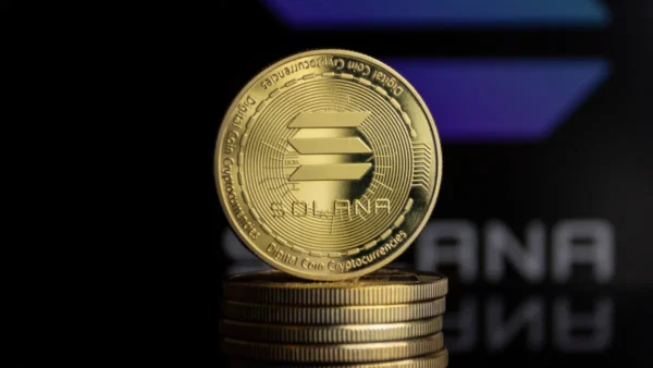 AI Could Crack Crypto’s Quantum Shield – Solana’s Toly Sounds the Alarm